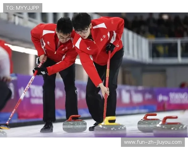 特色冰壶趣味赛,冰上策略与技巧结合,冰壶比赛要点视频